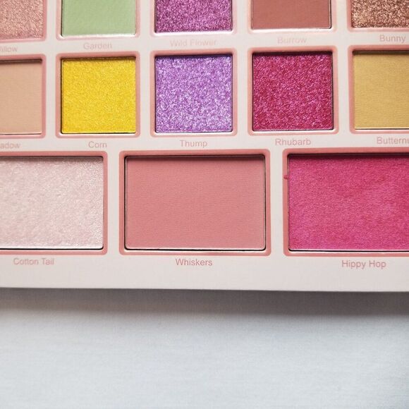 Sugar Drizzle Cosmetics - Bunny Love Eyeshadow Palette - Picture 9 of 10